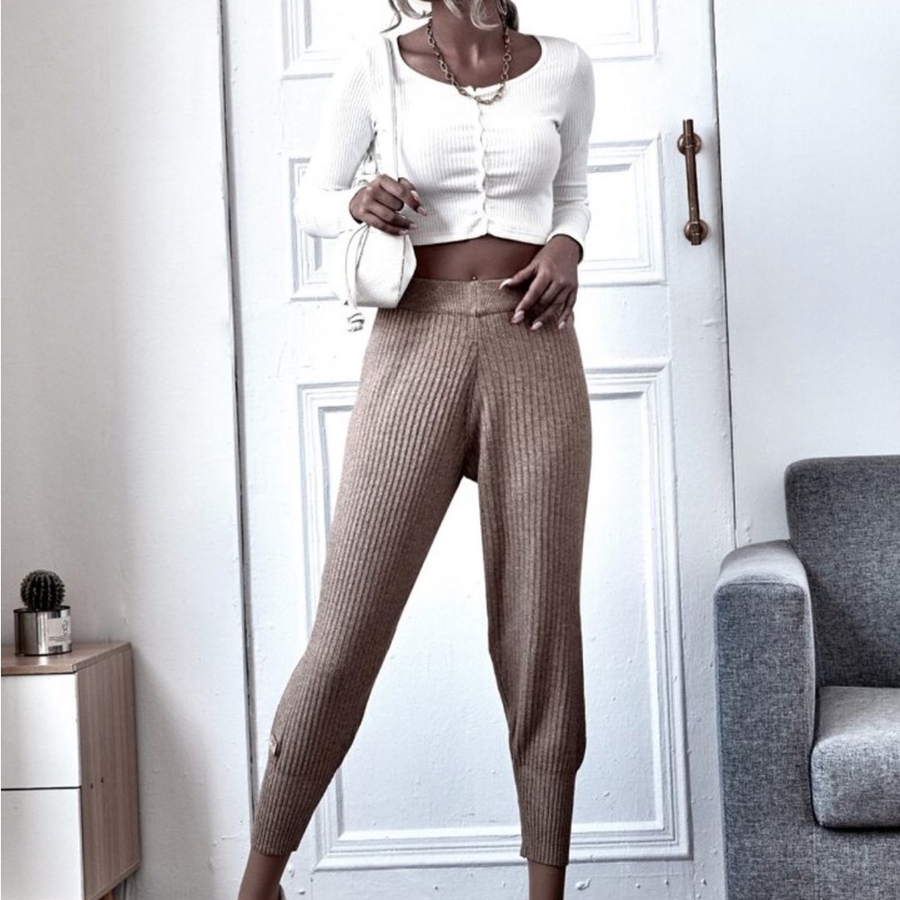 Size small  Tan Ribbed Women's Pants
